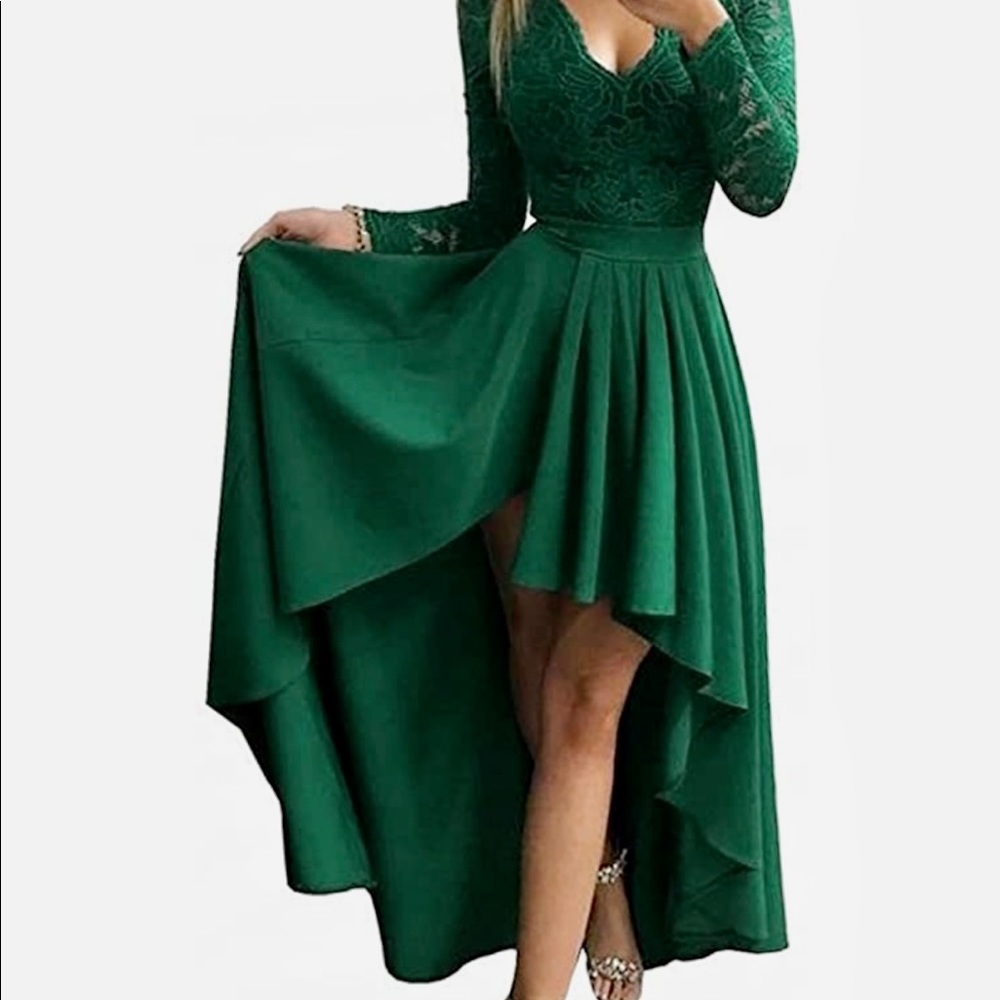 New without tags. Size Medium, absolutely beautiful, tried on once.